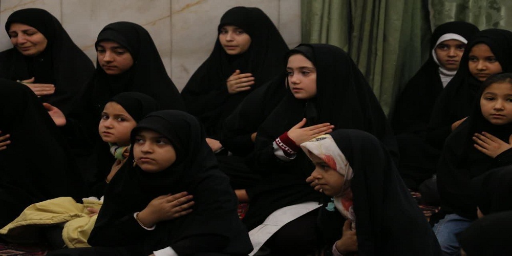 دختران نوجوان آذربایجان غربی پای کار محافل فاطمی هستند