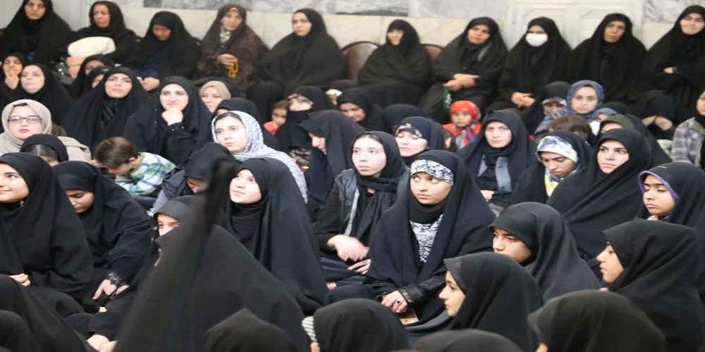 دختران نوجوان آذربایجان غربی پای کار محافل فاطمی هستند