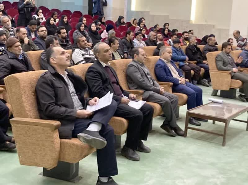 نخستین رویداد مردمی اشتغال شهرستان آران و بیدگل برگزار شد