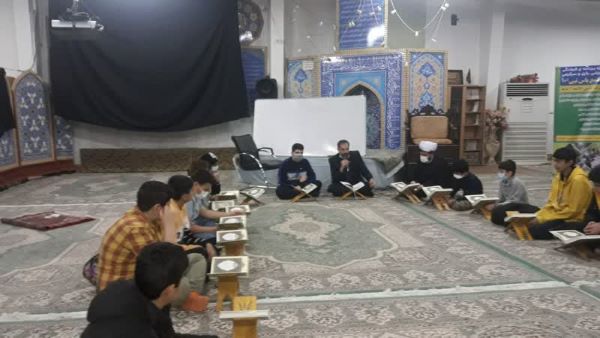 این مسجد با مدد حضرت زهرا(س) ۲۰۰ حافظ کل قرآن تربیت کردهاست