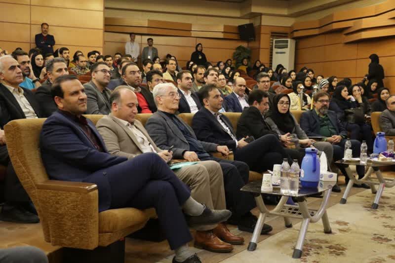 لازمه پیشرفت در علوم مختلف، ترویج فرهنگ نقادی است