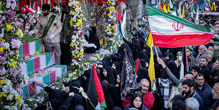 حضور رئیس‌جمهور در مراسم تشییع پیکر مطهر شهدای گمنام/ تشییع ۱۱۰ شهید گمنام در تهران