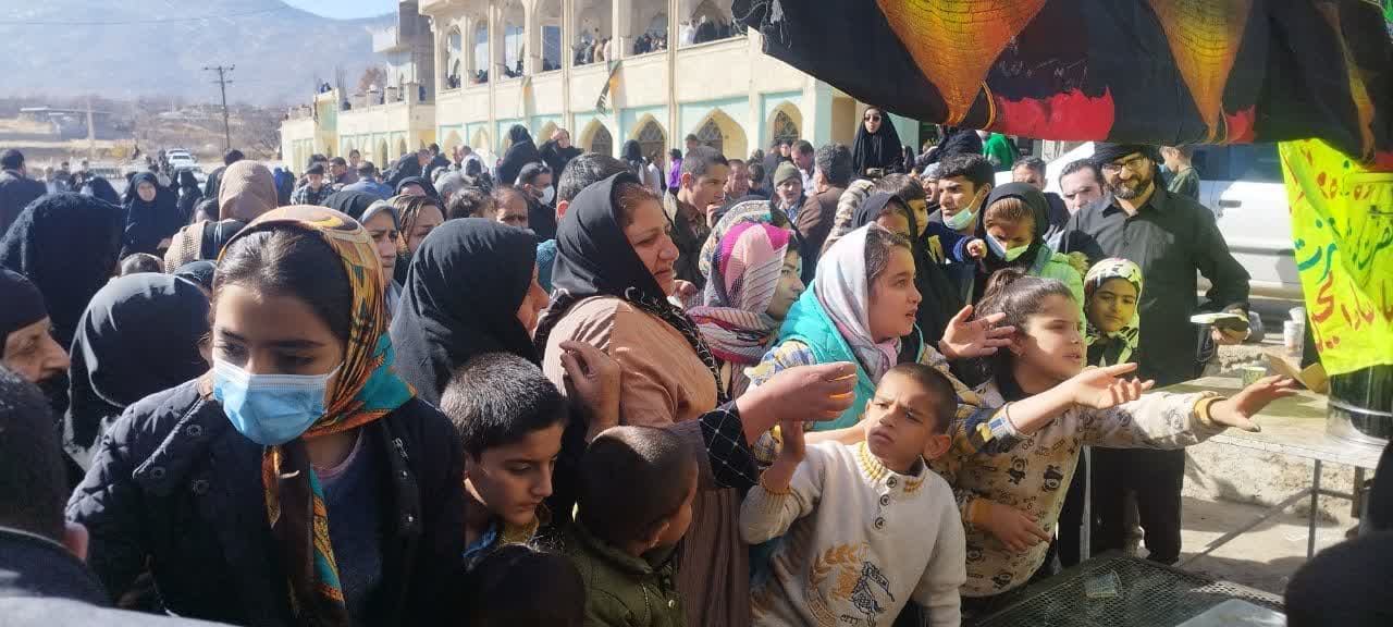 آبروداری موکب «بچه های مسجد» در عزاداری حضرت فاطمه زهرا(س)