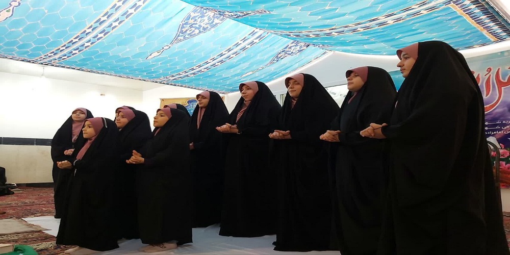 چهارمین محفل انس با قرآن کریم ویژه خواهران در خوی برگزار شد