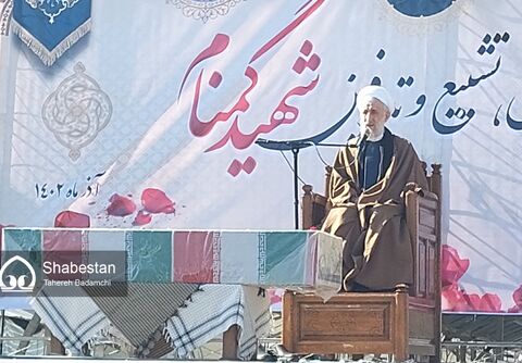 قوانین کشور اسلامی باید مطابق قرآن و سنت باشد