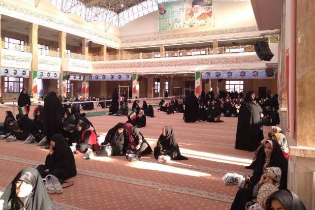 شور و اشتیاق مردم گرگان ساعتی مانده به دیدار با رئیسجمهور