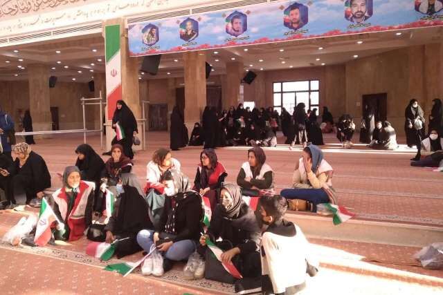 شور و اشتیاق مردم گرگان ساعتی مانده به دیدار با رئیسجمهور