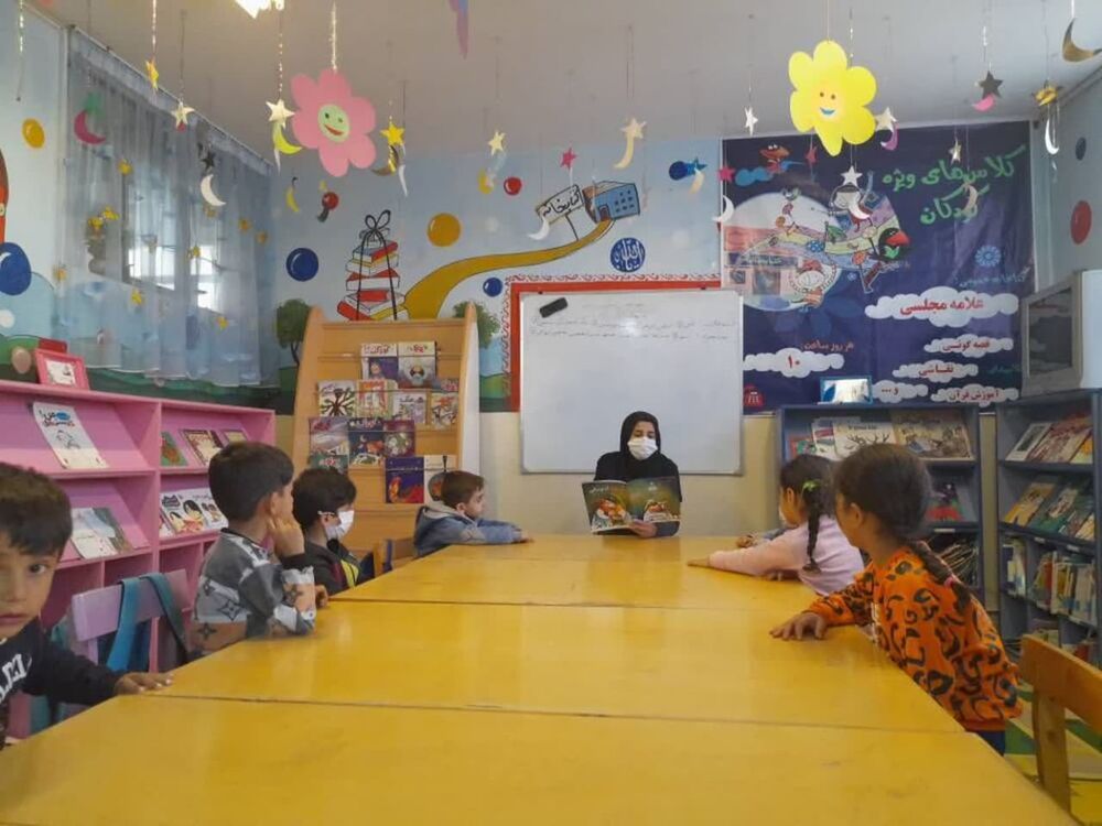 جشن یلدا در کتابخانه های روستایی شهرستان سنقر برگزار شد
