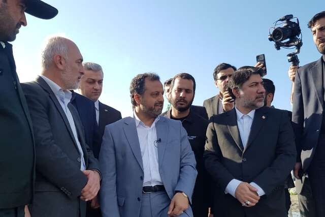 ادای احترام وزیر اقتصاد به شهدا تا بازدید از ساحل بندرگز