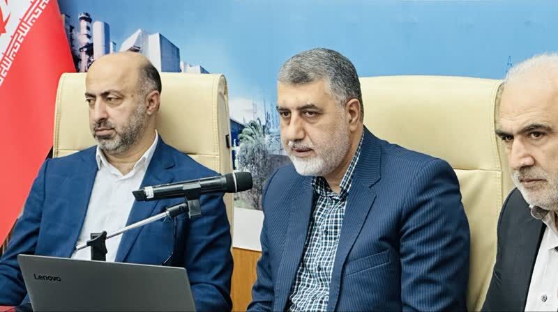 خدمت بی منت به مردم موجب امید آفرینی می شود