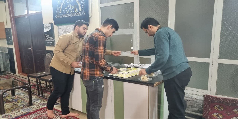 جشن تولدهایی که بچه‌ها را پابند مسجد کرده است