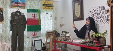 بازدید بانوی لبنانی از موزه شهید رئوفی و شرکت در همایش شکوه نصر