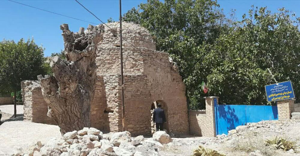 گنبد تاریخی کلیدر نیشابور پاکسازی شد