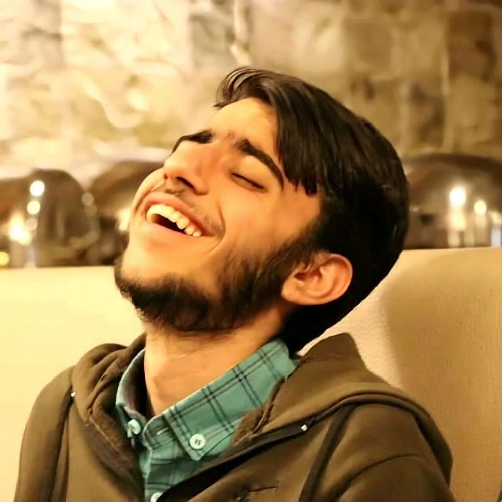 روایتی از مادرانههای شهید «محمد اسلامی»/اشکهایی که هنوز جاری است