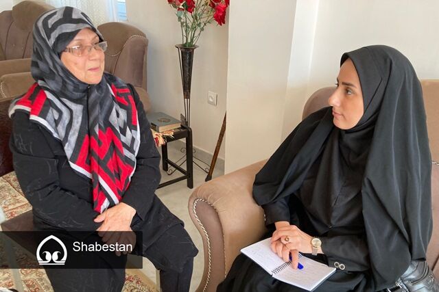 نماز شکر مادر شهید پس از 11 سال انتظار/ سلام بر استخوانهایی که بوی حسین (ع) گرفت