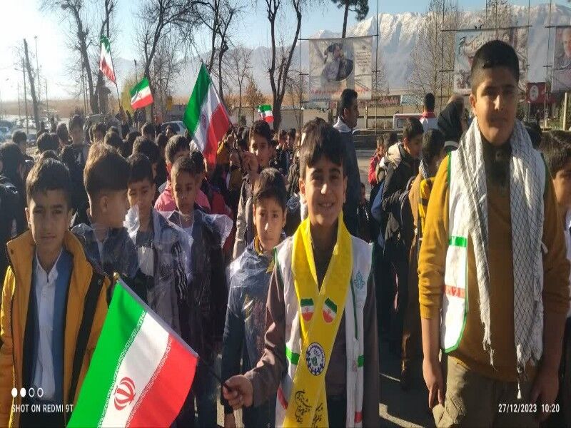 اجتماع بزرگ «کرد ایرانی، غیرت اسلامی» در مریوان