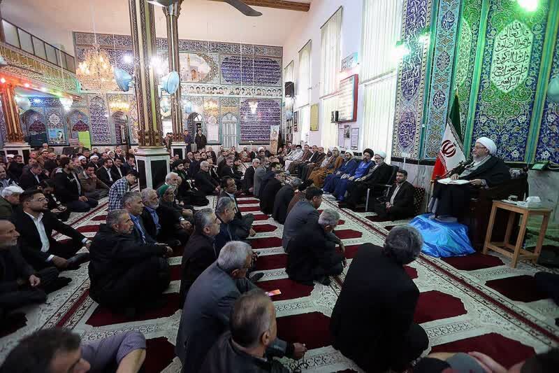 ادعیه اهل بیت راهگشا هستند| فهم دین؛ کلید بصیرت