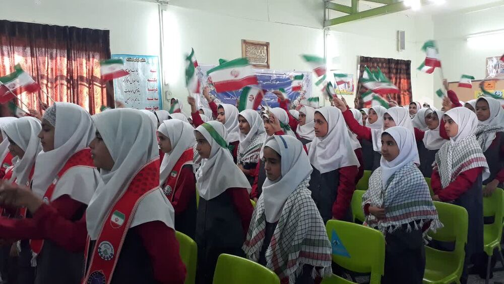 نواخته شدن زنگ بصیرت در مدارس سبزوار