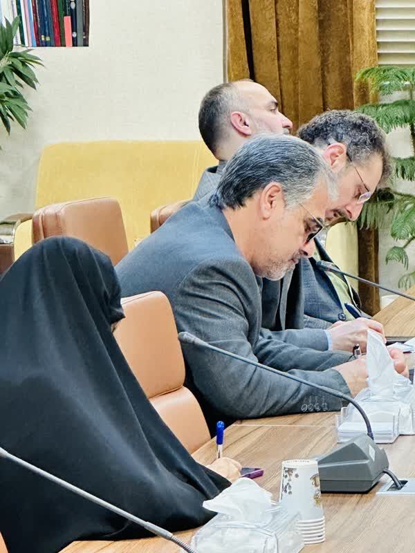 ریل گذاری توسعه باید از مسیر فرهنگ عبور کند