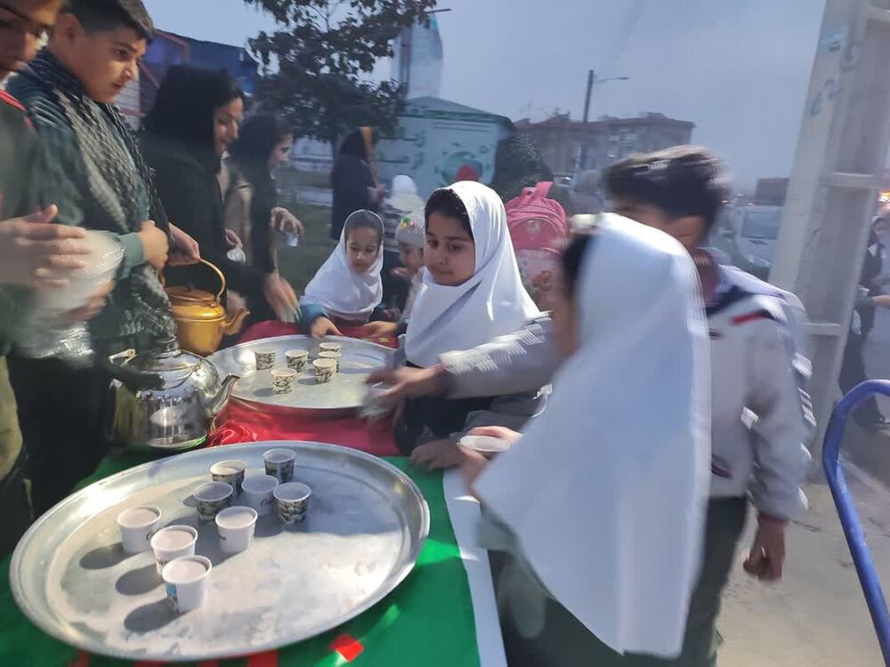 روی خط خبر| ایستگاه صلواتی بچه های مسجد امام هادی(ع) نکا