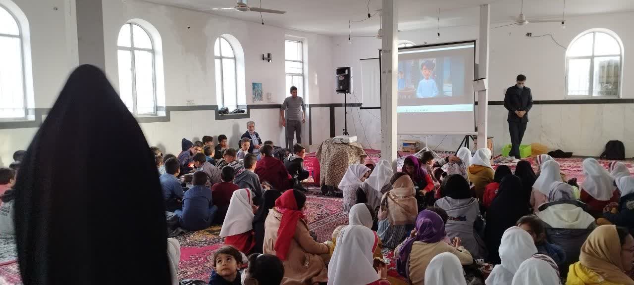 این کانون مسجدی، باعث مهاجرت معکوس از شهر به روستا شده است