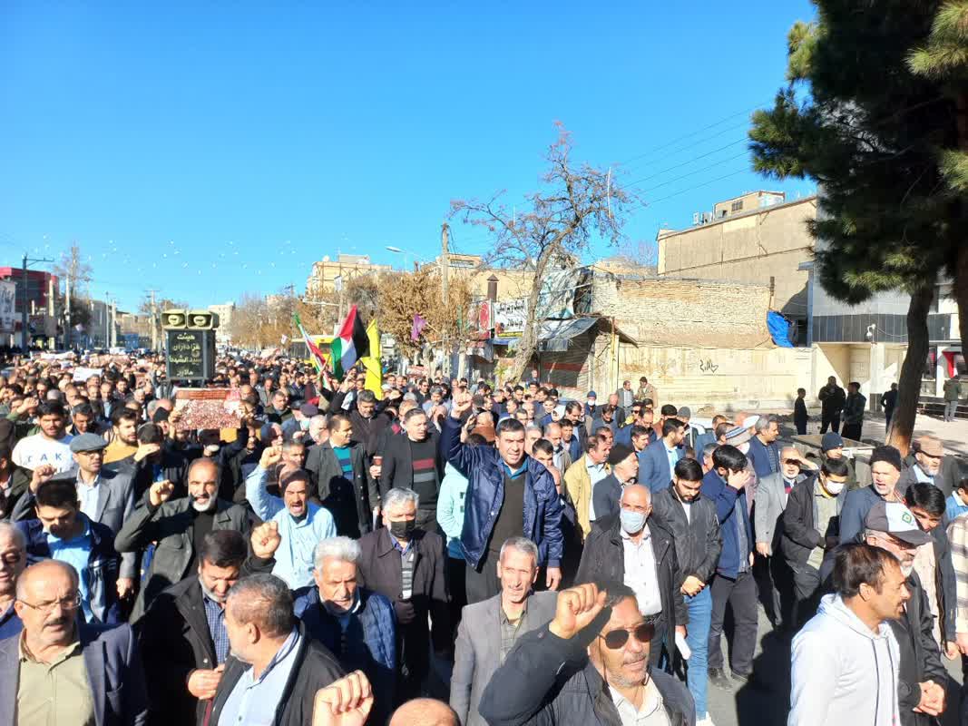 خروش مردم ولایتمدار ملایر در محکومیت جنایت تروریستی گلزار شهدای کرمان