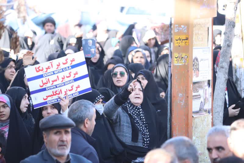 خروش مردم ولایتمدار ملایر در محکومیت جنایت تروریستی گلزار شهدای کرمان