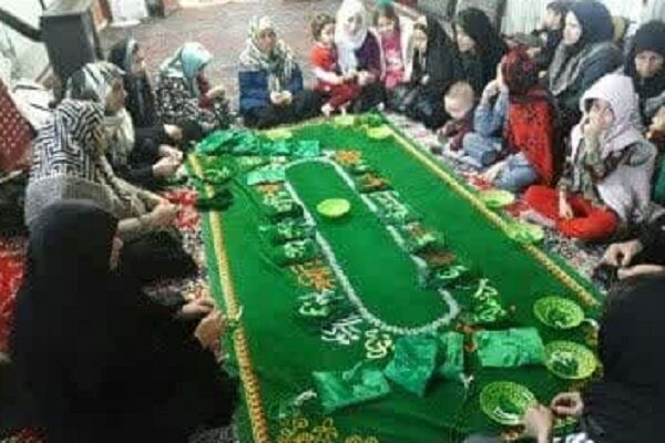 120 پرس غذا به نام «ناهارِ تولد حضرت زهرامهمان حاج قاسم» در کرمانشاه توزیع شد
