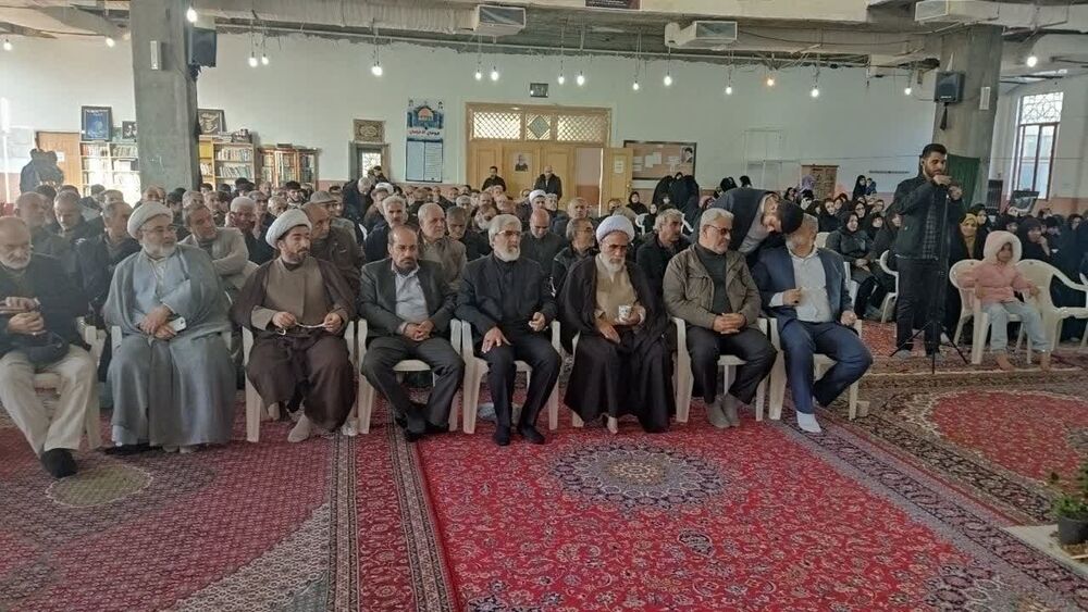 از برپایی ایستگاه صلواتی تاپخت آش نذری در کانون شهید عاصمی کرمانشاه