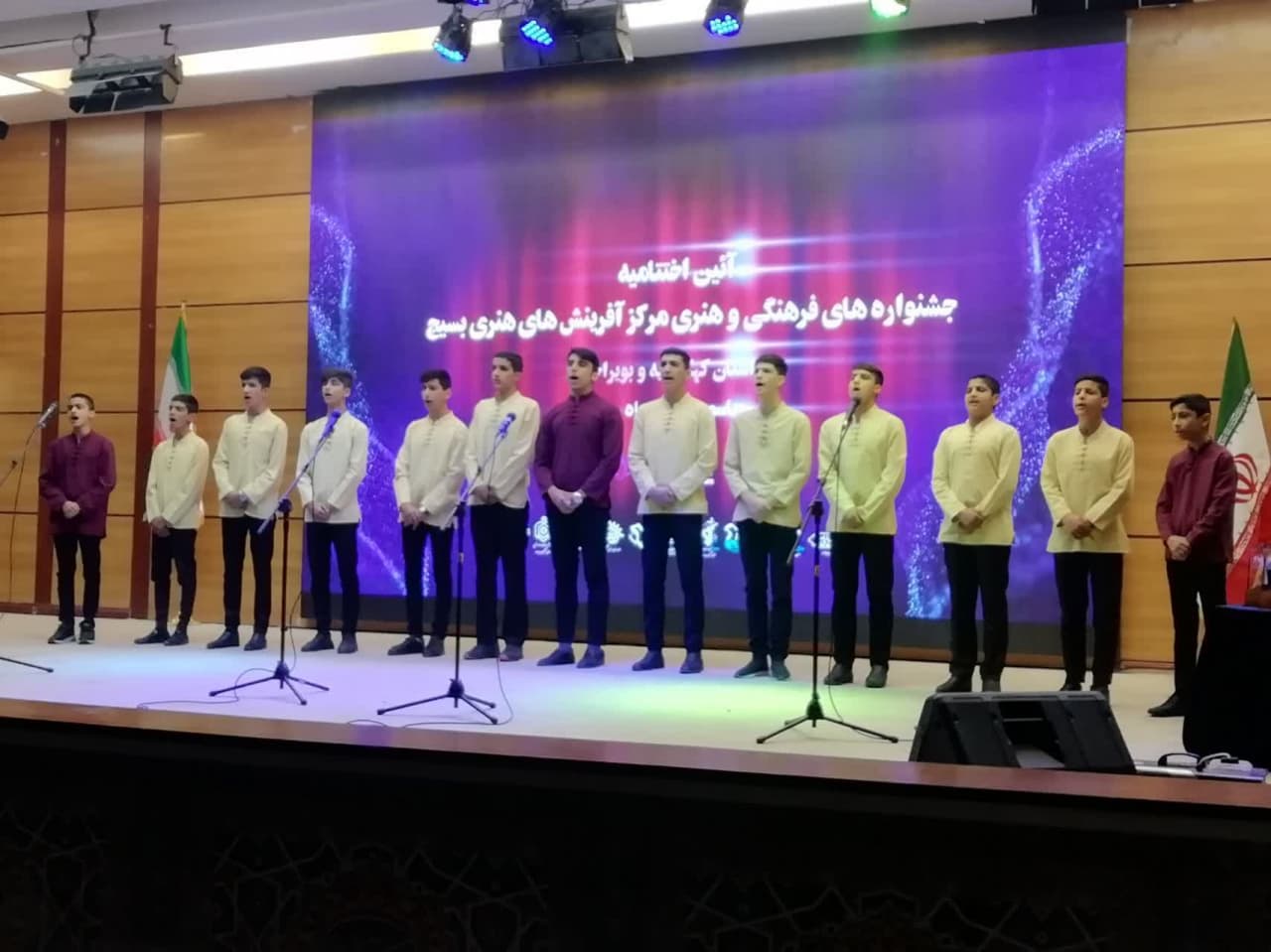 راهیابی گروه سرود «پسران خورشید» به جشنواره ملی سرود فجر و یک درخواست از مسئولان