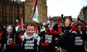 مسدود کردن پل مقابل پارلمان انگلیس در لندن توسط حامیان فلسطین
