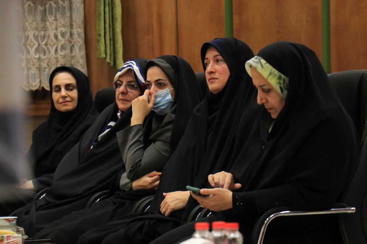 اهدای ۱۵ هزار بسته حمایتی به مادران دارای فرزند سوم و بیشتر