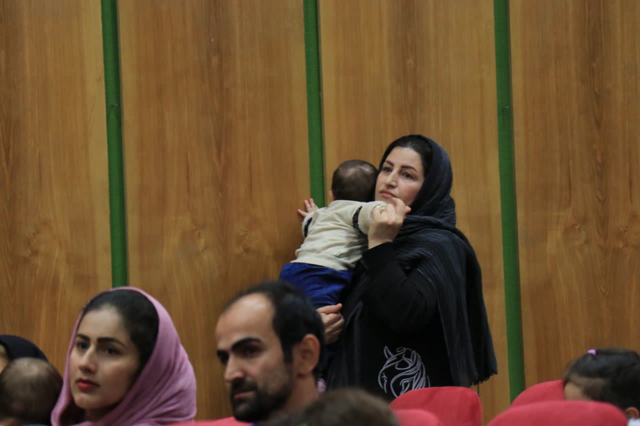 اهدای ۱۵ هزار بسته حمایتی به مادران دارای فرزند سوم و بیشتر