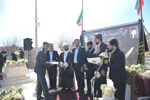 تفاهم نامه‌ صادرات گل نرگس در خوسف منعقد شد