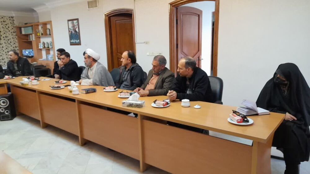 نشست هم اندیشی فعالان قرآنی کانونهای فرهنگی هنری مساجد خراسان رضوی