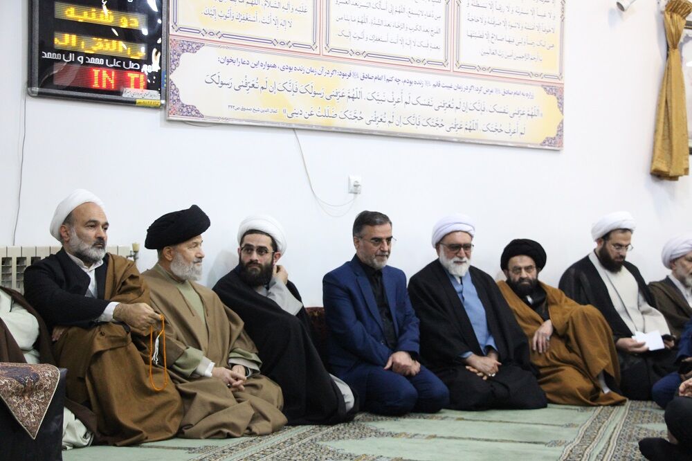 خدمتگذاری مهمترین جلوه زندگی آیت الله هادی روحانی بود