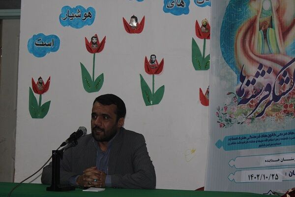 مادران قرآنی کانون فرهنگی هنری کرامت شهر قیدار تجلیل شدند