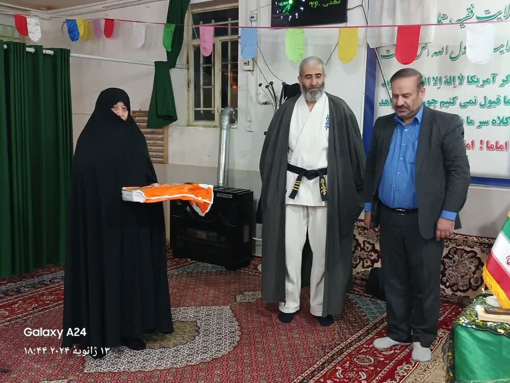 تکریم خانوادههای قرآنی به همت کانون های مساجد خمین