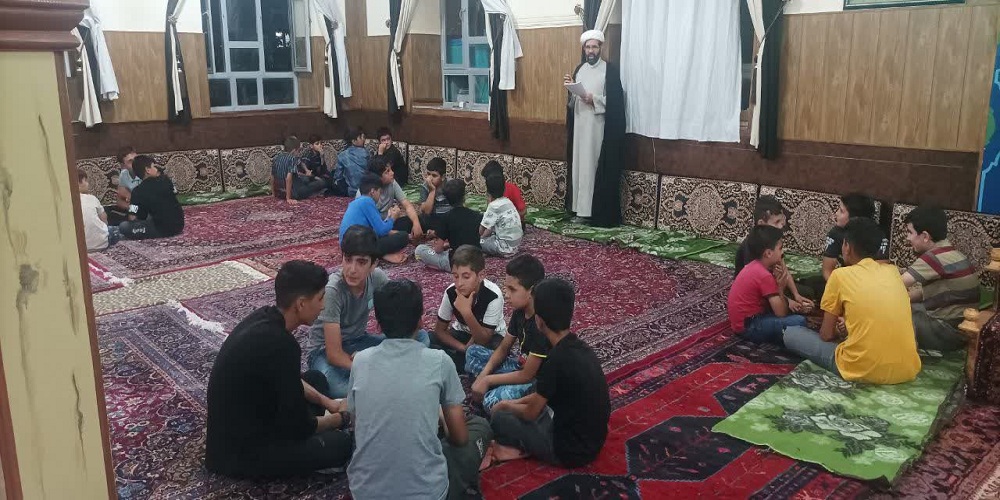 نقش پایگاه قرآنی در تربیت انسانهای مومن و انقلابی مهم است