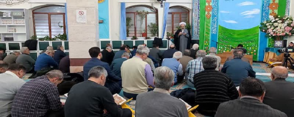 طرح «هر مسجد یک پایگاه قرآن» فرهنگ قرآنی را در جامعه گسترش میدهد