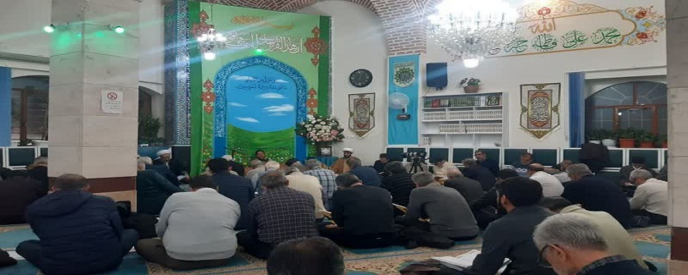 طرح «هر مسجد یک پایگاه قرآن» فرهنگ قرآنی را در جامعه گسترش میدهد