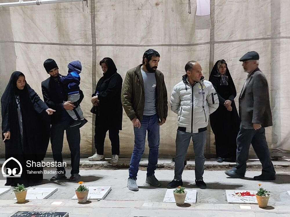 بگذار تا بگریم؛ در حسرت این قافلهی تماشایی