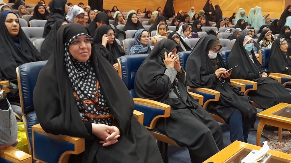 کانونهای تخصصی بانوان در مساجد فرصتی بینظیر برای شناسایی و معرفی توانمندیهای بانوان است