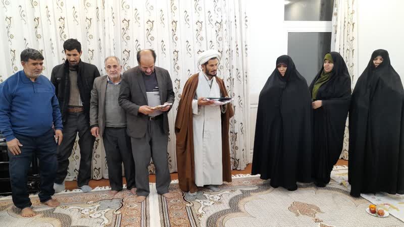 تجلیل از پدران و مادران خانوادههای قرآنی استان اصفهان