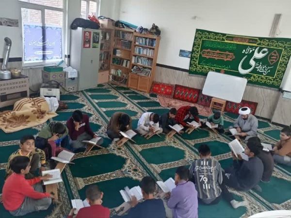 وحدت نوجوانان شیعه و سنی در قاب زیبای اعتکاف نشست