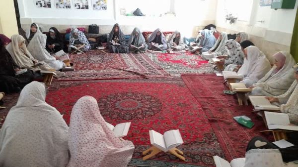 وحدت نوجوانان شیعه و سنی در قاب زیبای اعتکاف نشست