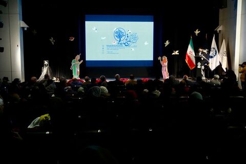 شانزدهمین جشنواره هنرهای تجسمی فجر کلید خورد