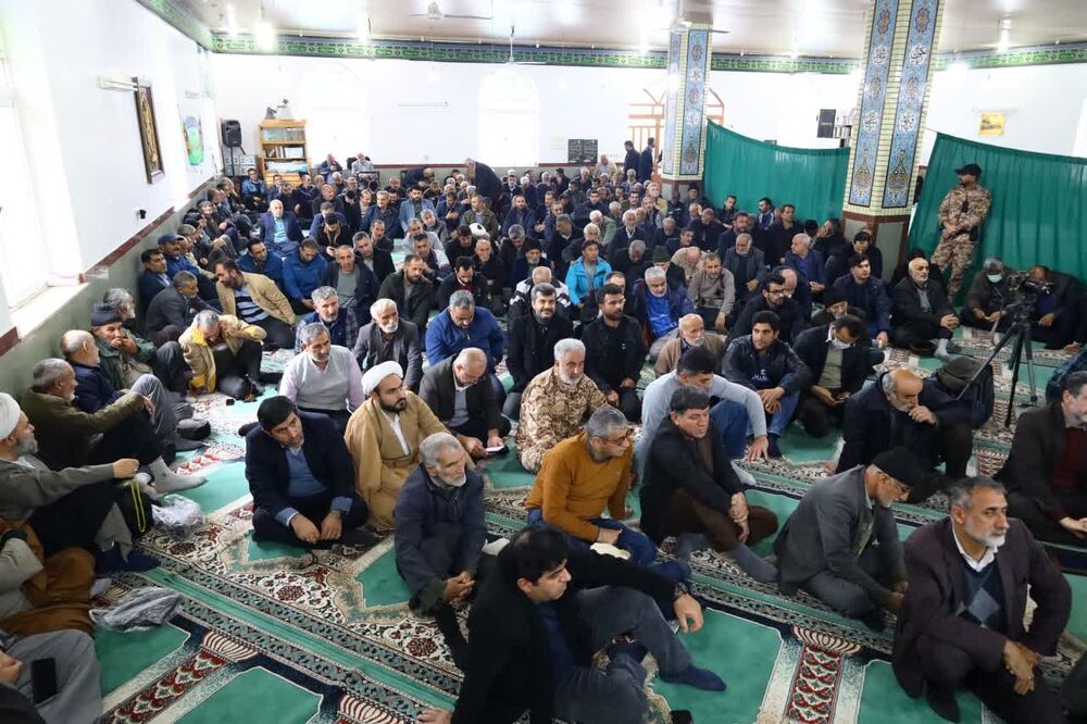 دشمن میخواهد ملت در امتحان ۱۱ اسفند مردود شود
