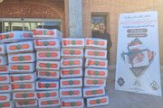 توزیع ۱۲۰۰ بسته گوشت قربانی؛ هدیه دهه فجر بچه‌های مسجد برای نیازمندان