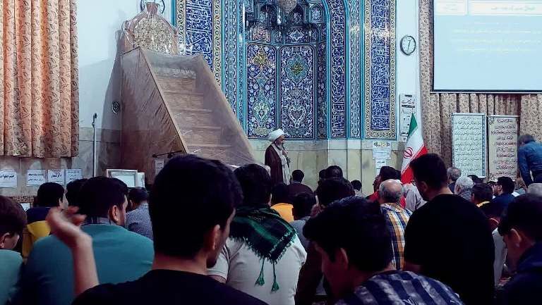 اعتکاف ۳ هزار و ۶۰۰ نفری آران و بیدگل با حضور ۸۵ درصدی جوانان